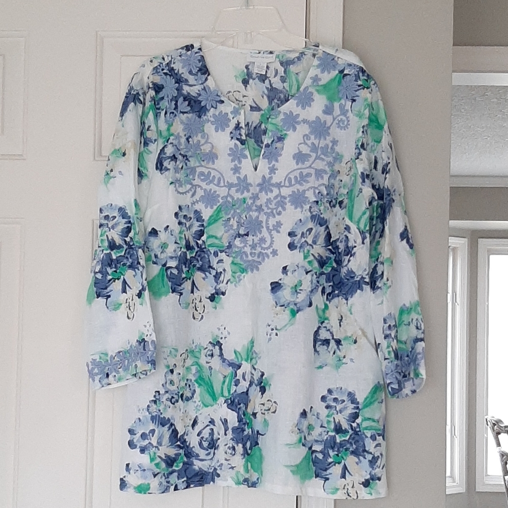 Charter Club 100% LINEN flowy womans floral lightweight top. SIZE L.